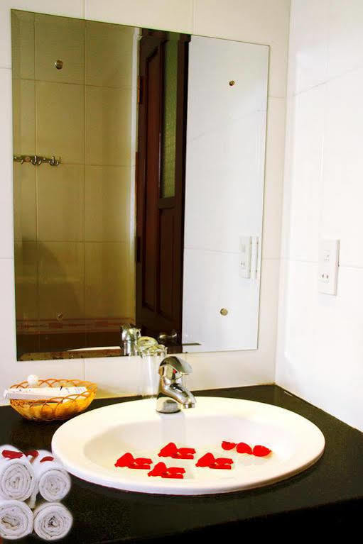 Hôtel Bach Duong à Nha Trang Extérieur photo